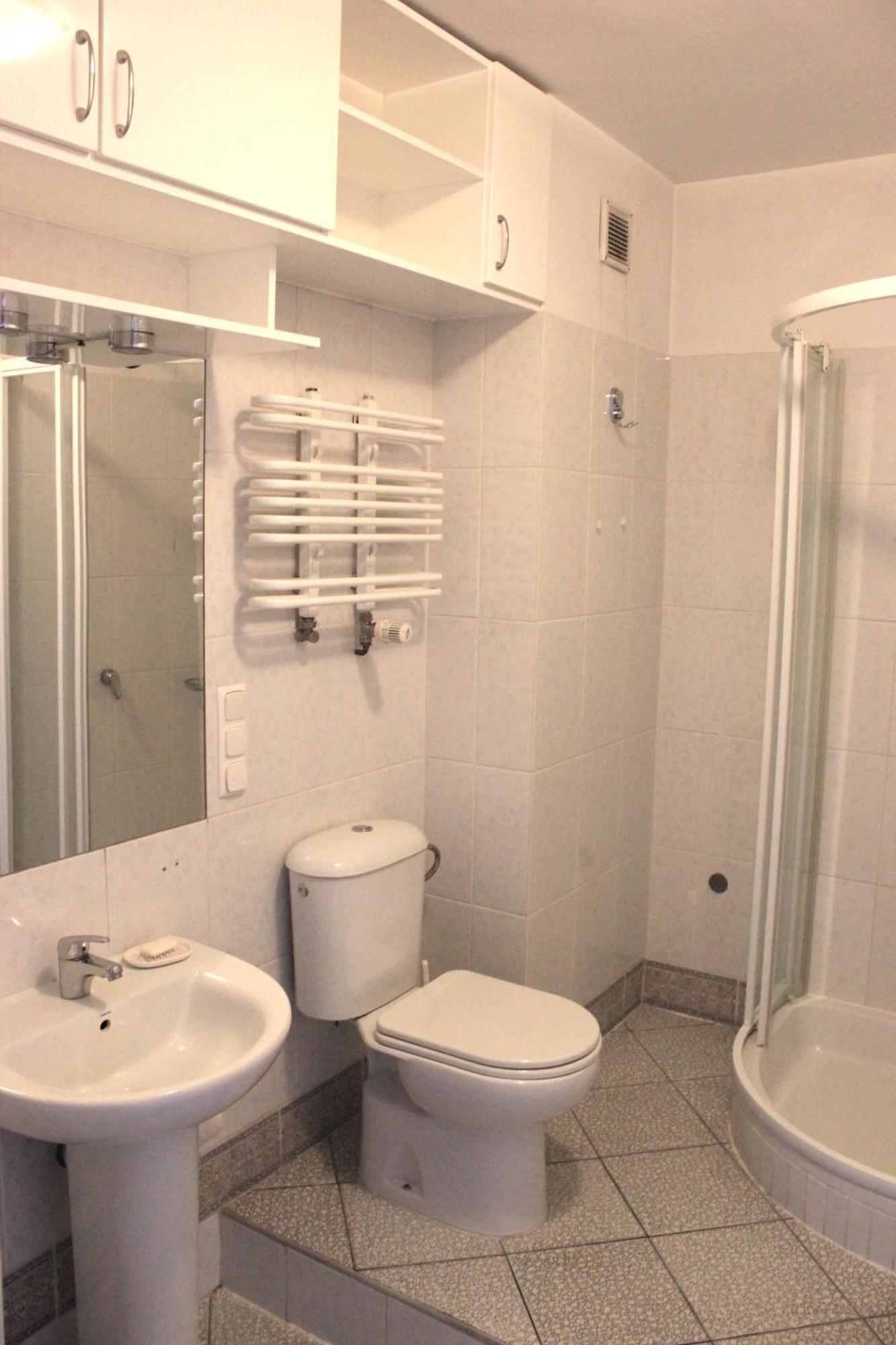 Adeo Hostel Белосток Экстерьер фото
