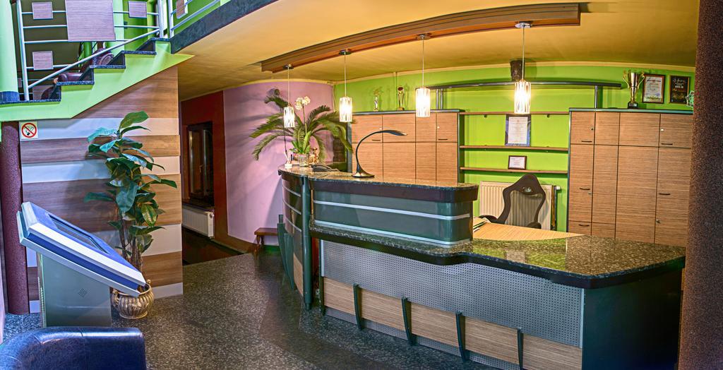 Adeo Hostel Белосток Экстерьер фото