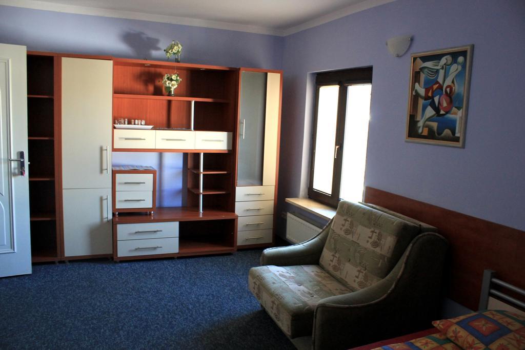 Adeo Hostel Белосток Экстерьер фото