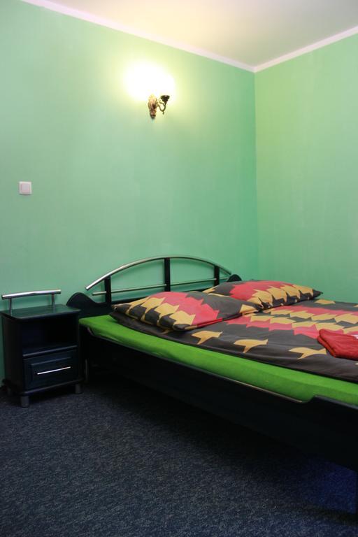 Adeo Hostel Белосток Экстерьер фото
