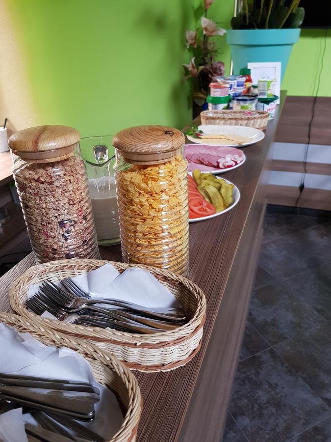 Adeo Hostel Белосток Экстерьер фото